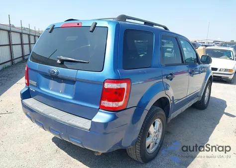 2009 Ford Escape Xlt z USA, uszkodzony, nr VIN 1FMCU03729KB27226